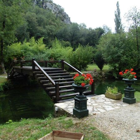 مبيت وإفطار Vers  Moulin De Benedicty المظهر الخارجي الصورة