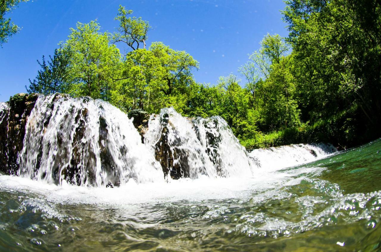 مبيت وإفطار Vers  Moulin De Benedicty المظهر الخارجي الصورة