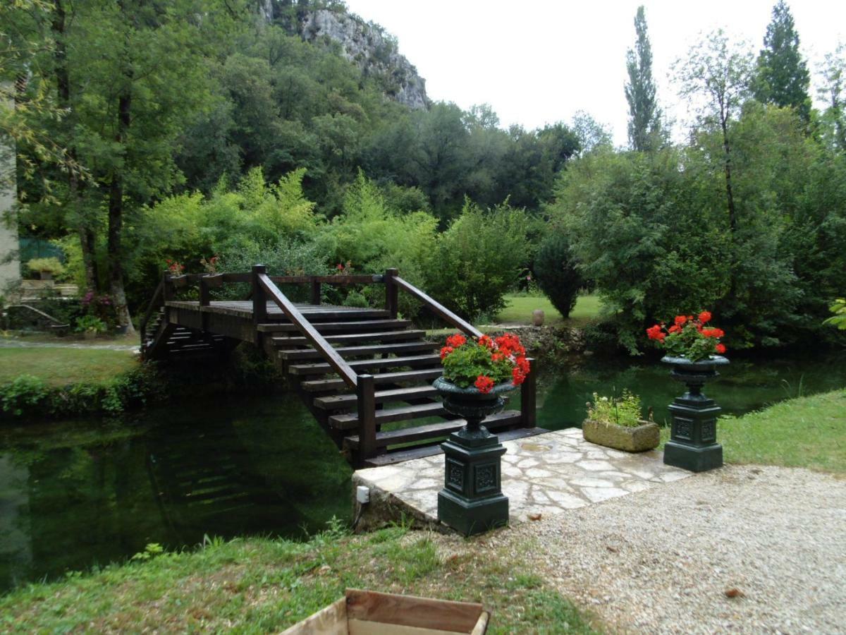 مبيت وإفطار Vers  Moulin De Benedicty المظهر الخارجي الصورة