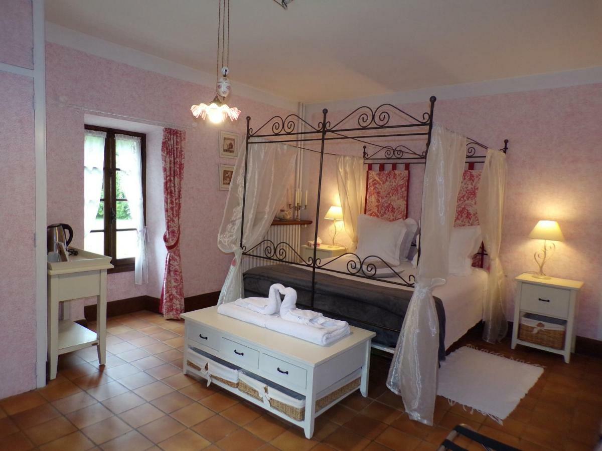 مبيت وإفطار Vers  Moulin De Benedicty المظهر الخارجي الصورة